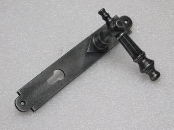 Türbeschlagset – Türgriffe Victoria + Türplatten Prestige PZ 92 – Gusseisen, verzinkt