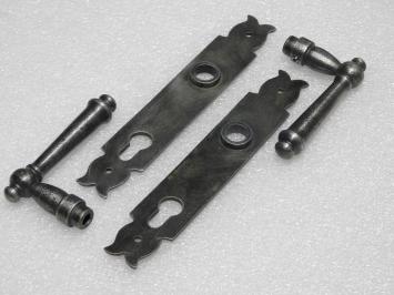 Set Deurbeslag - Klinken Windsor + Deurplaten Noble PC 92 - Gietijzer Verzinkt