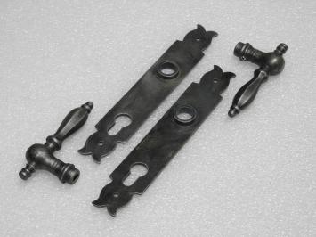 Türbeschlagset – Kensington-Griffe + Noble-Türplatten – Verzinktes Gusseisen