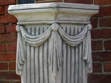 Sockel mit Draperie – 75 cm – Stein