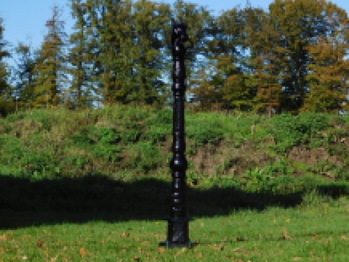 Stand post with horse head - black - cast iron, only 2 left