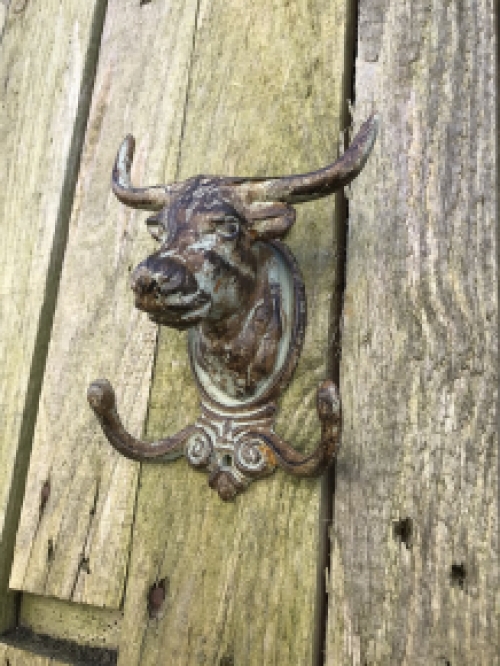 Bull hook cast iron gray-brown patina