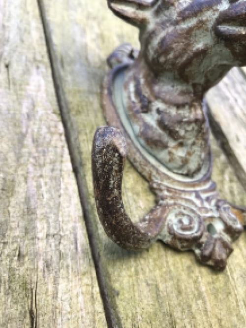 Bull hook cast iron gray-brown patina