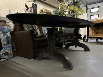 Large dining table, unique base, cast iron and wood, exclusive and a one-off!