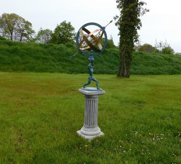 Sundial Atlas, bronze-brass, Aris Mundi Apollo, man carries earth.