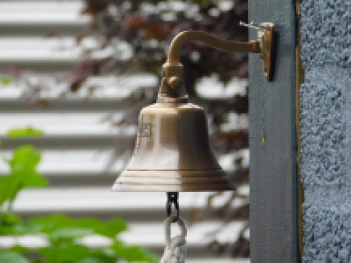 Glocke ''Titanic 1912'' mit Seil, patiniertes Messing, Hausdekoration