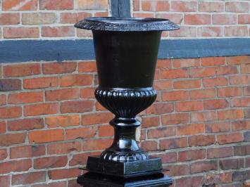 Sturdy garden vase - black - cast iron