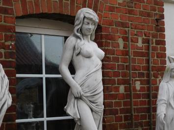 Statue Frau auf Sockel - 210 cm - Massivstein