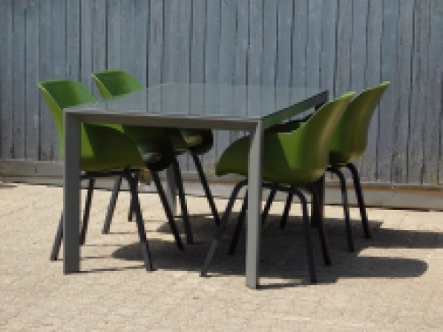 Last: Garden set Toronto - 4 bucket seats and table