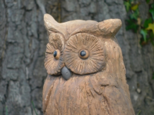 Owl XL on tree stump - woodlook - polystone
