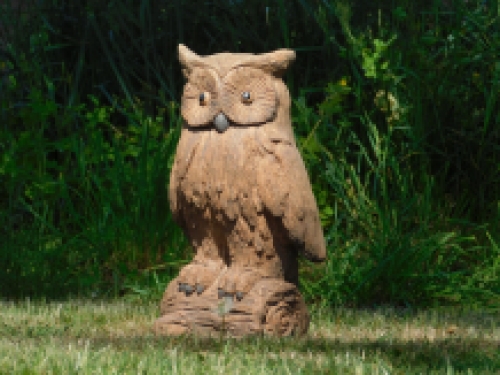 Owl XL on tree stump - woodlook - polystone