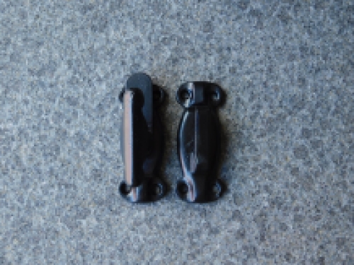 Case lock with catcher - black - wrought iron