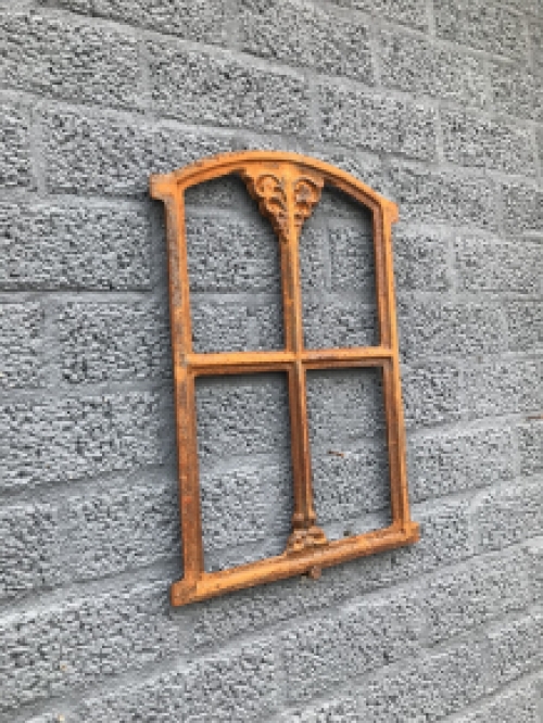 Iron window, cast iron Greetje OK, cast iron untreated