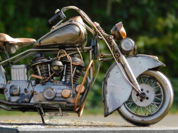 Vintage Motor - 38 cm - Handgefertigt aus Metall