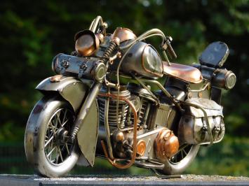 Vintage Motor - 38 cm - Handgefertigt aus Metall