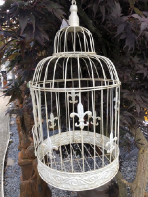 Set of beautiful round white metal bird cages, very beautiful in design!!