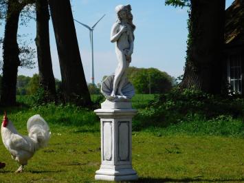 Statue Frau mit Muschel auf Sockel - 140 cm - Stein