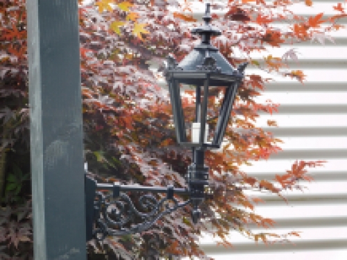 Classic outdoor lamp, aluminum - black, castle arm + small shade