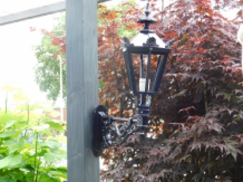 Classic outdoor lamp, aluminum - black, castle arm + small shade