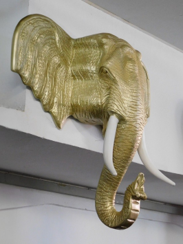 Wandornament Olifantenkop XXL - 105 cm - Lichtgoud - Polystone