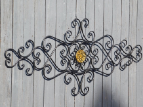 Wall ornament Vida - window grille - black and gold - wrought iron