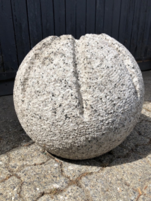 Granite sphere X as a watercourse, ornament, standing, pond ornament, water stairs, last!