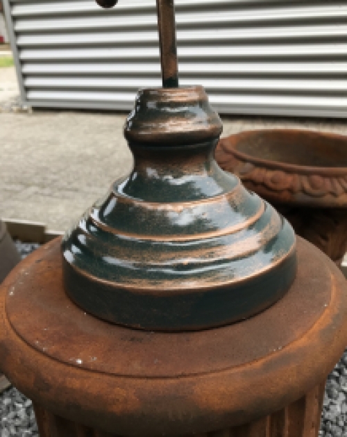 Metalen wereldbol, goud/zwart look, fraai decoratief item!