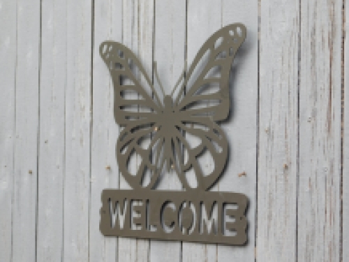 Wandornament ''Welcome'' met vlinder - metaal