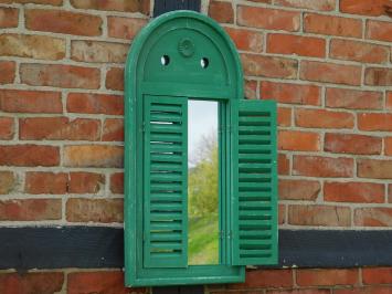 Spiegel met houten frame en deurtjes - vintage green