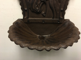 Wall sink cast iron brown with horse head logo, beautiful!!!