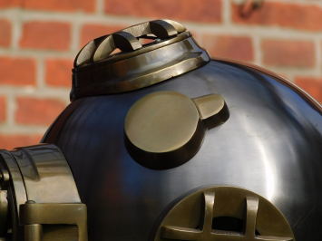XL-Taucherhelm – 50 x 48 cm – US-Marine – Messing
